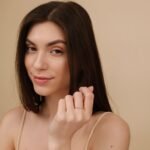 14K Solid Gold Graduated Natural Diamond Ring - Image 3