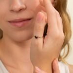 14K Solid Gold Natural Garnet Heart Ring - Image 4