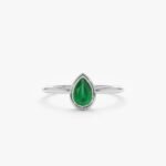 14K Solid Gold Single Pear-Cut Emerald Ring - Image 3