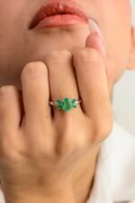 14K Solid Gold Emerald Flower Shape Ring - Image 2
