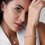 18k Baguette & Round Diamond Bangle Bracelet - Image 8